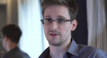Edward Snowden. Capture d'écran de la vidéo de son entretien via 