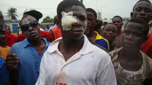 Represión de las manifestaciones del 13 de junio de 2012; foto tomada por el colectivo  «Salvemos Togo». Utilizada con permiso.