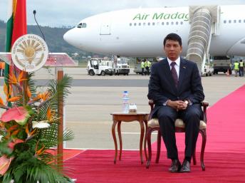 President Andry Rajoelina with the Air Madagascar Airbus 340. Photo: Tananews.