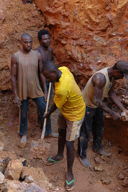 Kailo Mines, Democratic Republic of the Congo by <a href="http://www.flickr.com/photos/julien_harneis/">Julien Harneis</a> on Flickr (CC-license-2.0)