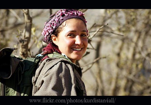 Combattantes Kurdes par Jan Sefti on Flickr CC-BY-2.0 